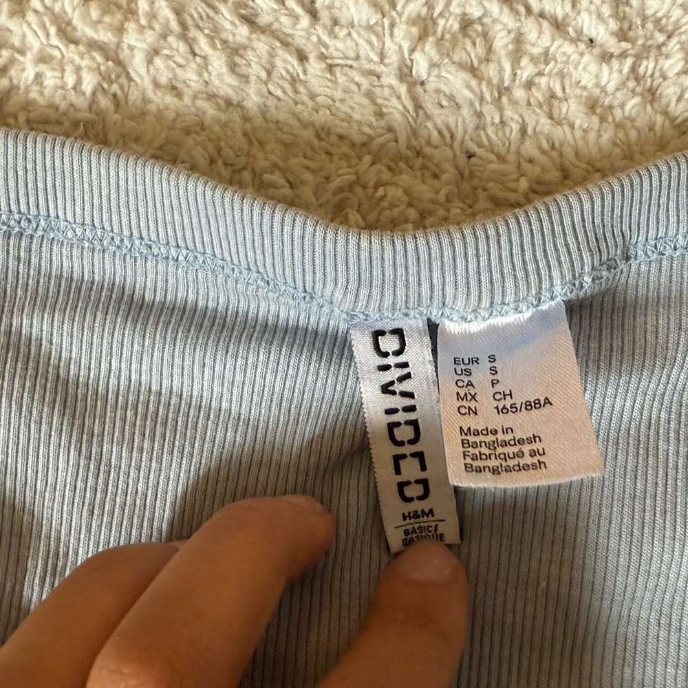 H&M Divided Light Blue Ribbed Top - Picture 2 of 2